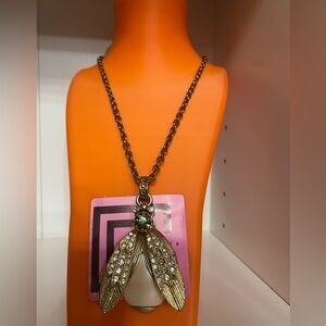 Vintage Ann Taylor Goldtone Clear Crystals Faux Pearl Bumble Bee Chain Necklace